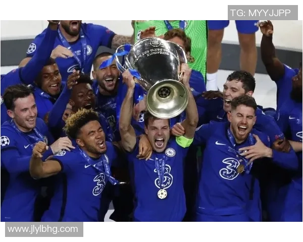 帕尼尼欧冠球星卡收藏热潮探索与足球文化的深度融合 帕尼尼欧冠球星卡收藏热潮探索与足球文化的深度融合