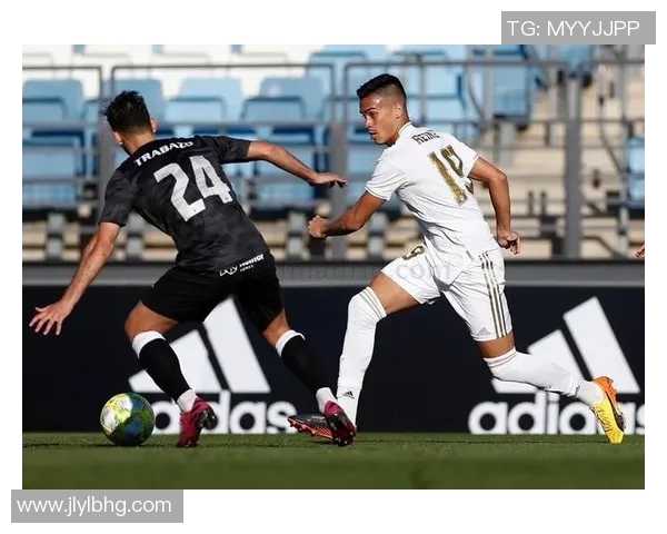 西藏足球新星崭露头角勇闯中国足坛带动藏区足球蓬勃发展 西藏足球新星崭露头角勇闯中国足坛带动藏区足球蓬勃发展